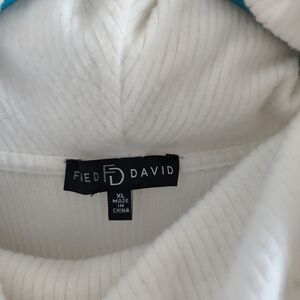 Fred David White Ribbed Top